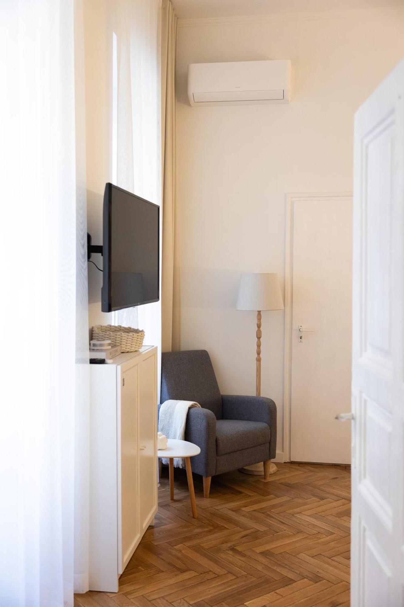 Cozy Apartment In Budapest Exterior photo